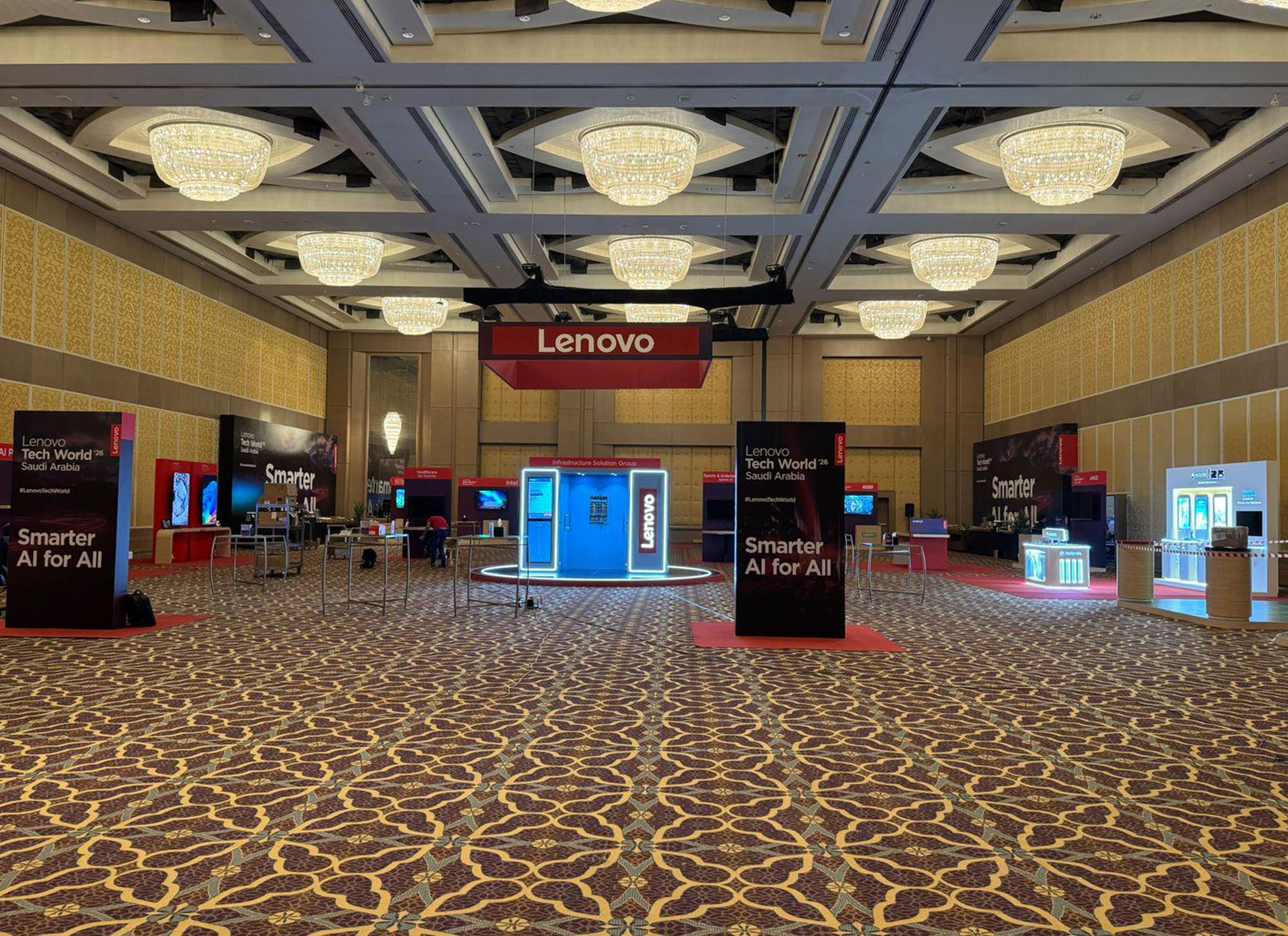 Lenovo Tech World 26